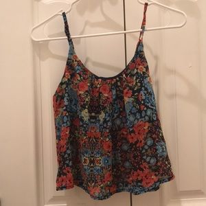 Size small. Cropped tank top. L.A. Hearts